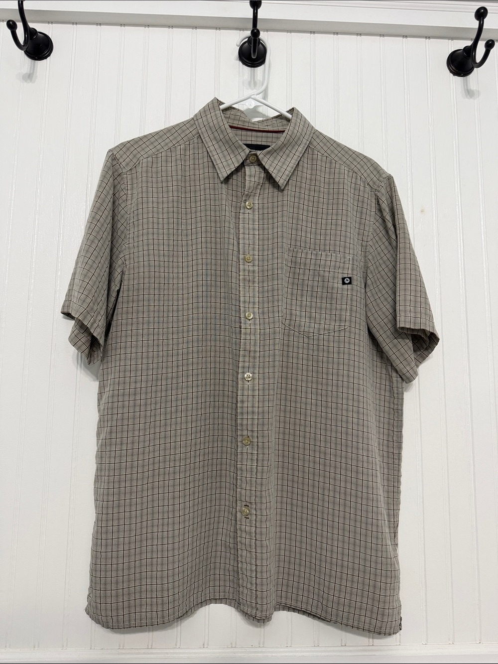Marmot Men's Eldridge M Short-Sleeve Plaid Button-Down SUN PROTECTION Shirt EUC